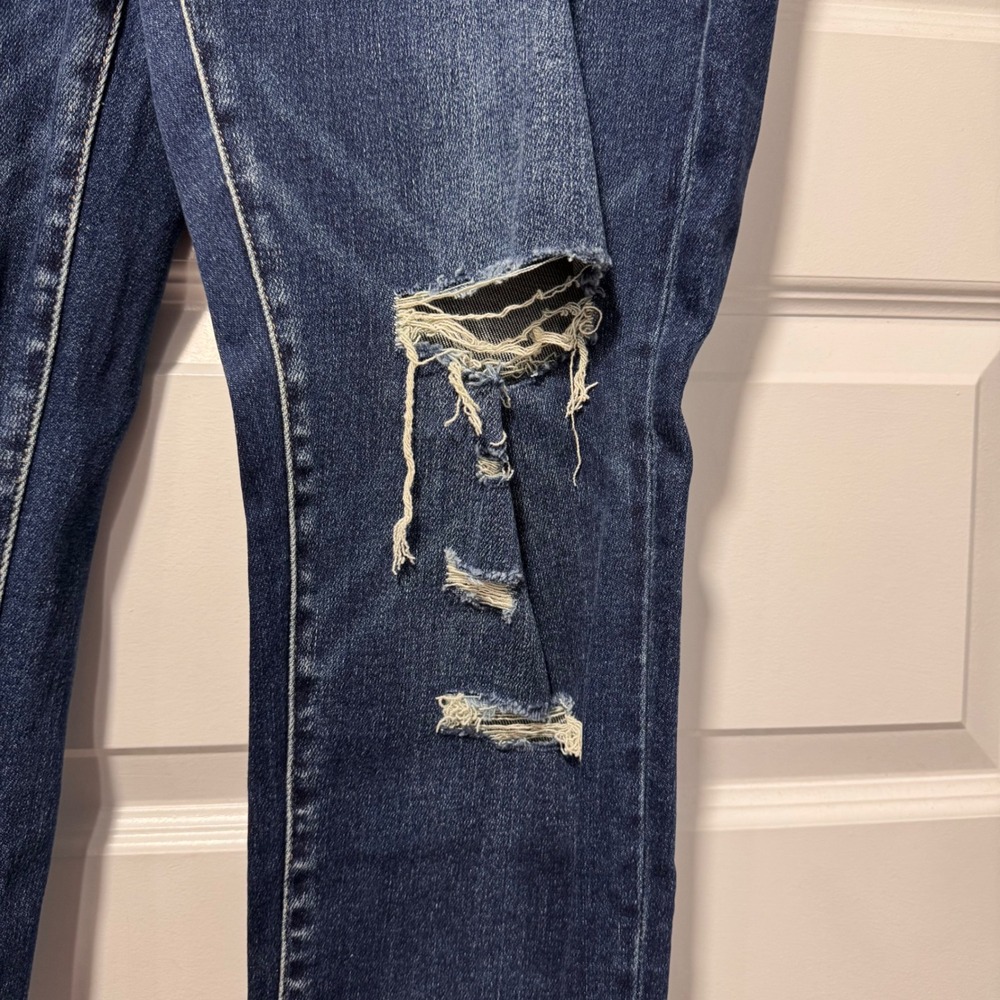 VERVET Blue Amber Mid Rise Skinny Distressed Jeans NWT Size 32 - Picture 4 of 12